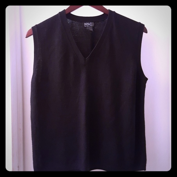 New York & Company Sweaters - 🎈NY&Co Sweater Vest